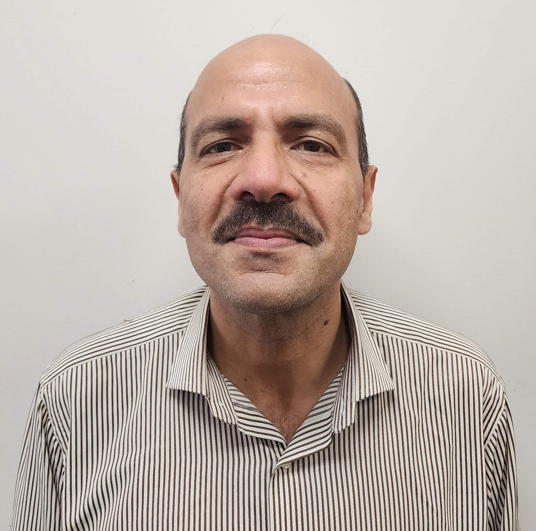 Dr. Zuhair Khan