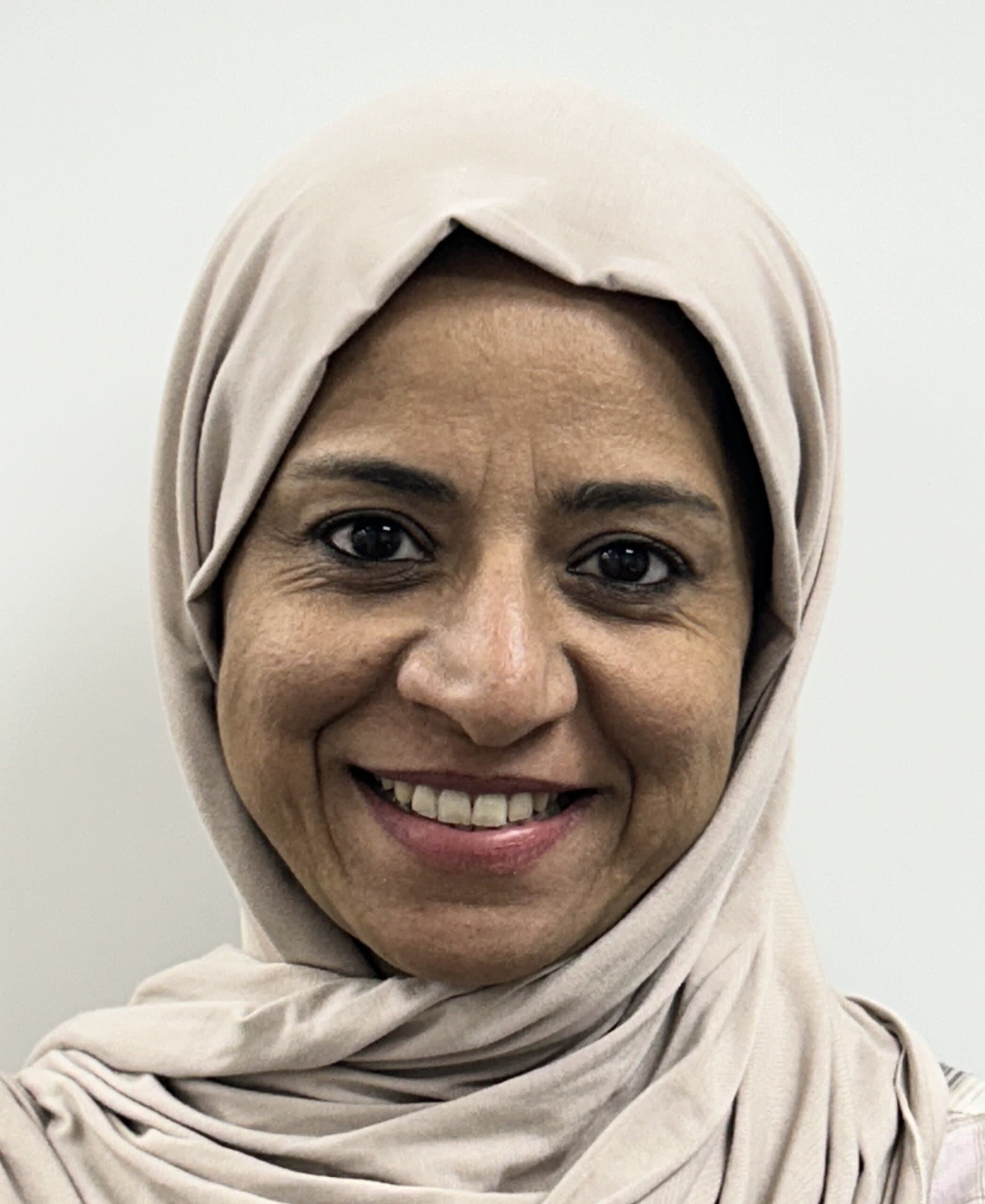 Saadia Kahn