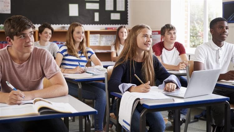 teens_in-school-classroom