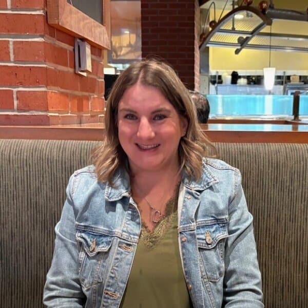 Caitlin Klitgaard, Tutor